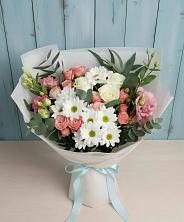 Букет цветов из:  Розы, Лизиантусы и Хризантемы в Парабели