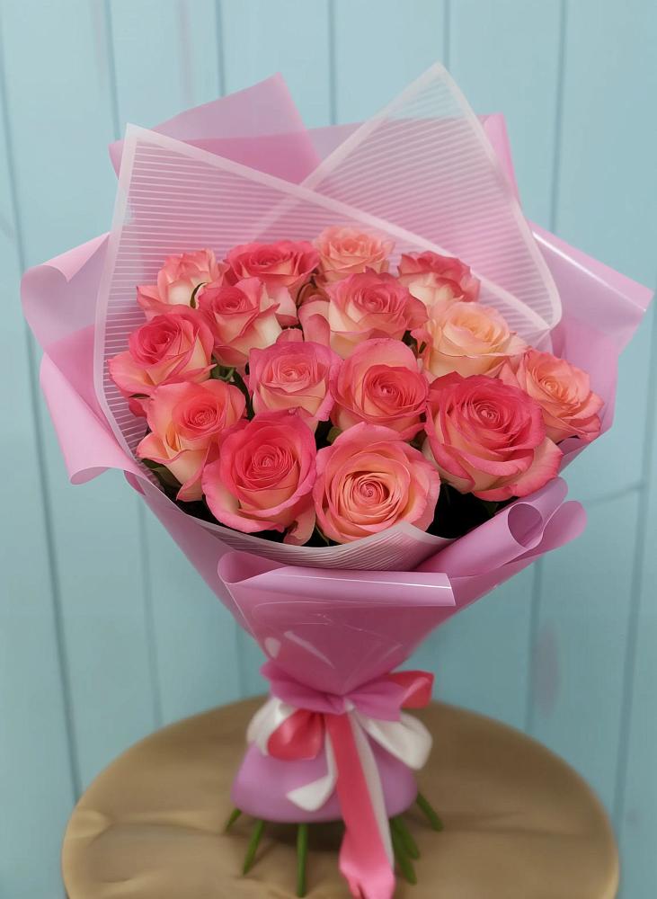 Букет 15 Розовых роз Равель в Парабели