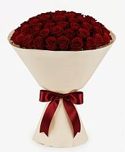 Букет 101 Бордовая роза Блэк Бакарра в Парабели