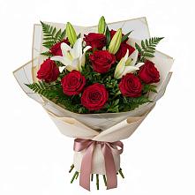 Букет цветов из:  Лилии и Розы в Парабели