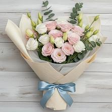 Букет цветов из:  Лизиантусы в Парабели