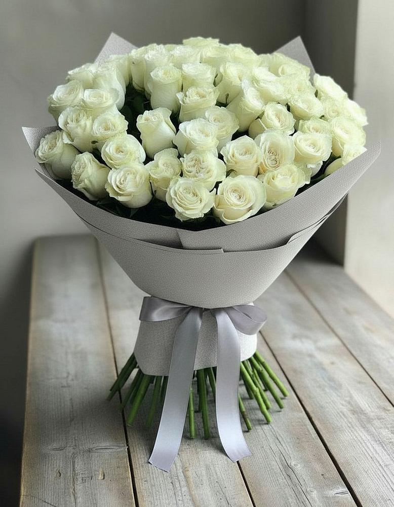 Букет 35 Белых роз в Парабели