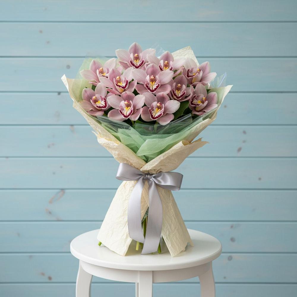 Букет цветов из: Орхидеи и Розы в Парабели