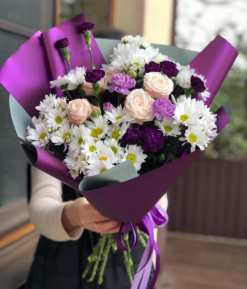 Букет цветов из: Хризантемы, Гвоздики и Розы в Парабели