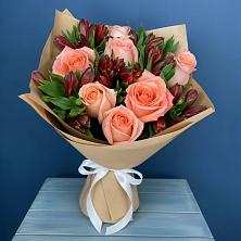 Букет цветов из:  Розы и Альстромерии в Парабели