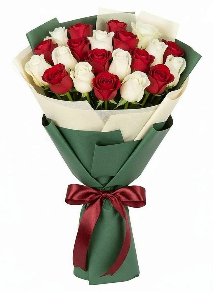 Букет Микс из красных и белых роз в Парабели