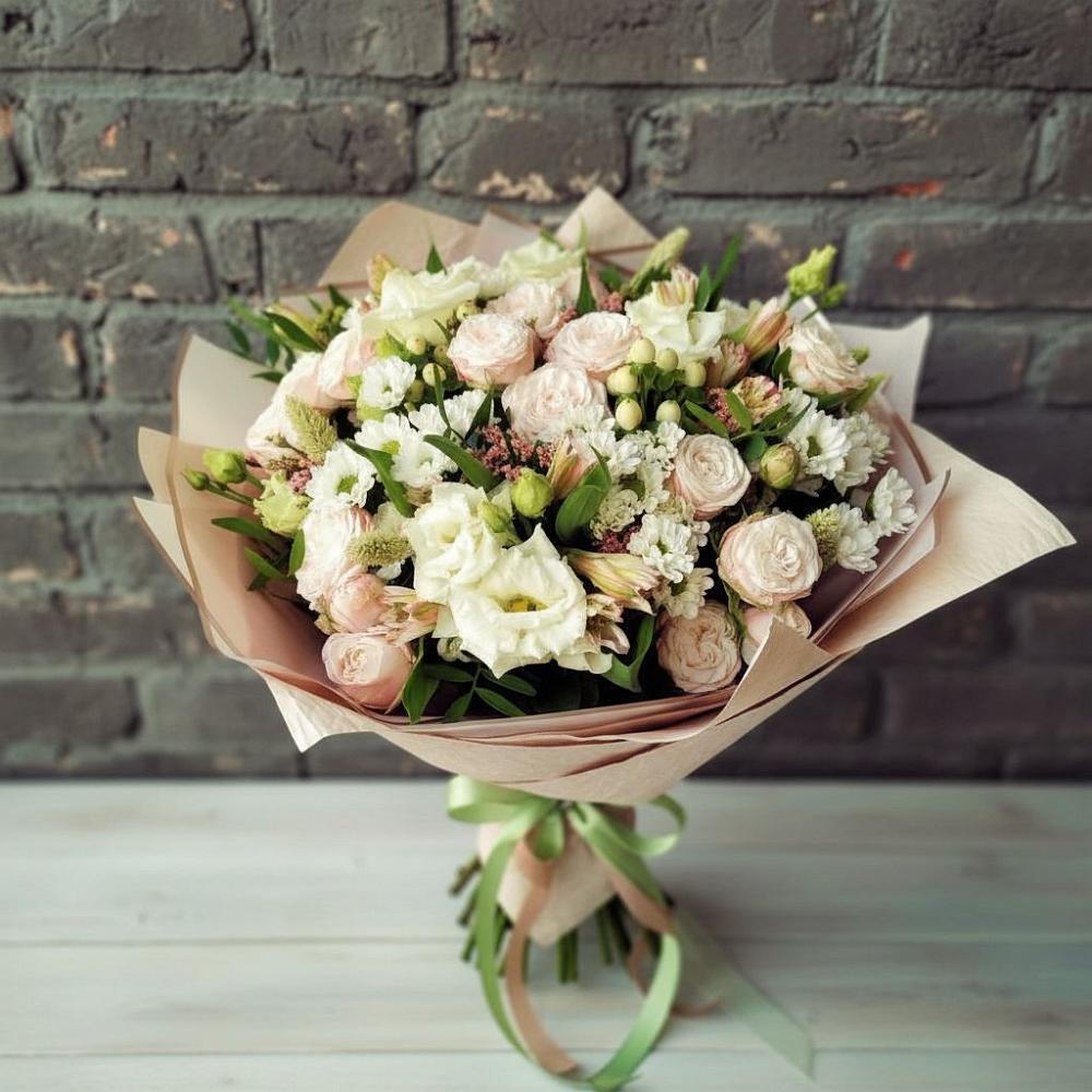 Букет цветов из: Альстромерии, Розы и Хризантемы в Парабели
