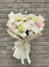 Букет цветов из:  Гвоздики, Розы, Лизиантусы и Хризантемы #REPLACE_PRED# Парабели