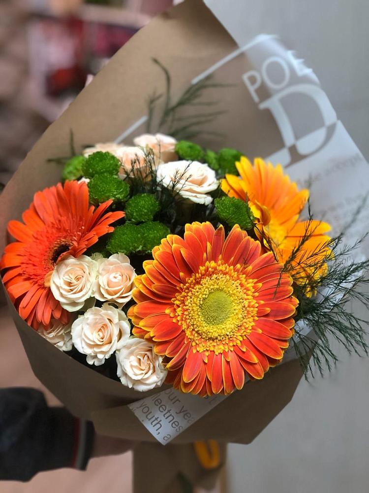 Букет цветов из: Герберы, Хризантемы и Розы в Парабели
